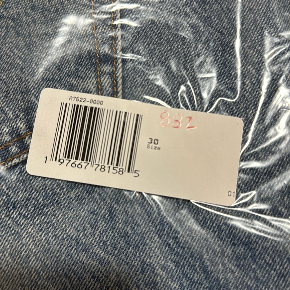 LEVIS Women’s Remade Denim Icon Skirt size 30 - Picture 9 of 10